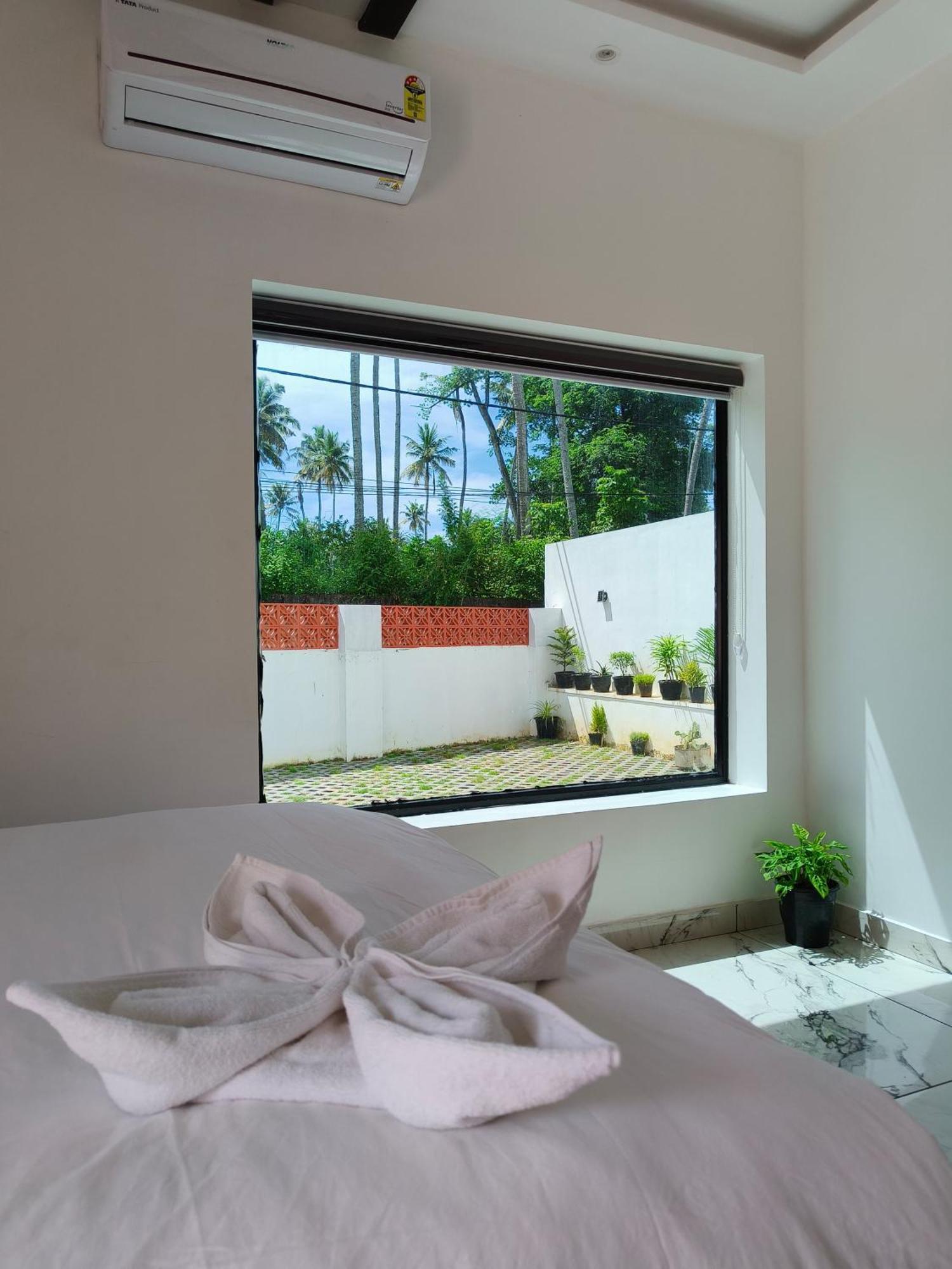 Wavealokam Beach Retreat Varkala Exterior photo